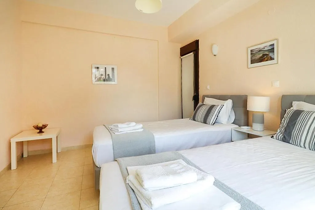 Semesterbostad Guedin Sea Side Maisonette, Nikiti
